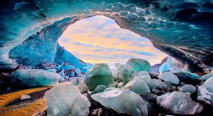 冰島冰火之旅6日深度遊(冰川湖+藍湖溫泉+黃金圈+黑沙灘+北極光)